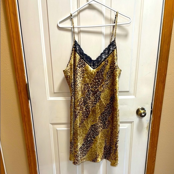 Gilligan & O’Malley Leopard Print Nightgown with Black Lace Trim size XL - Picture 1 of 5